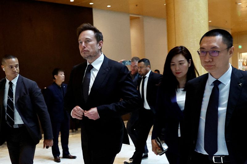 Elon Musk met with Chinese Vice Premier Ding in Beijing -source