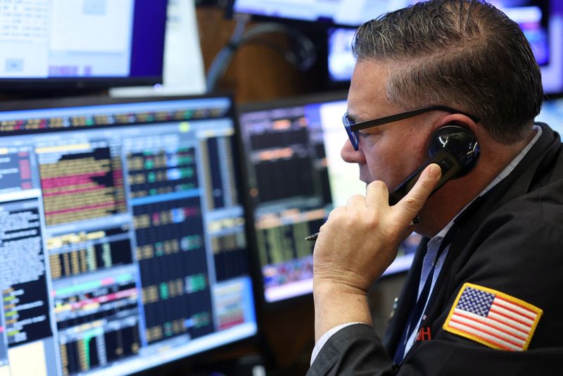 Retail traders tiptoe back into U.S. stocks after 3-month hiatus