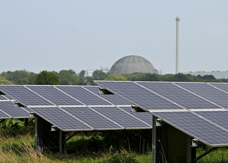 Germany's photovoltaic system demand set for double-digit growth this year, lobby says