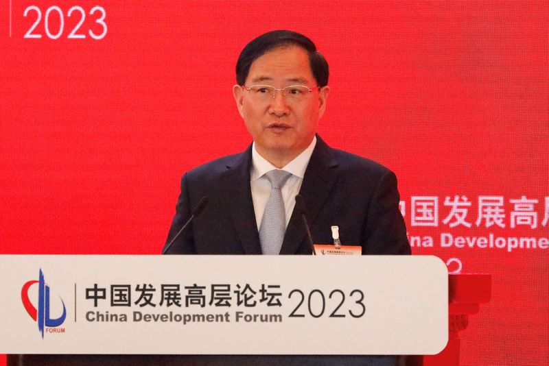 China industry minister, Siemens CEO discuss digital manufacturing, development