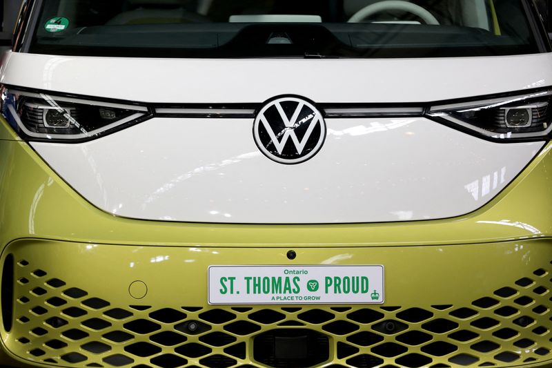 Volkswagen subsidy to cost Canada C$2.4 billion more than forecast
