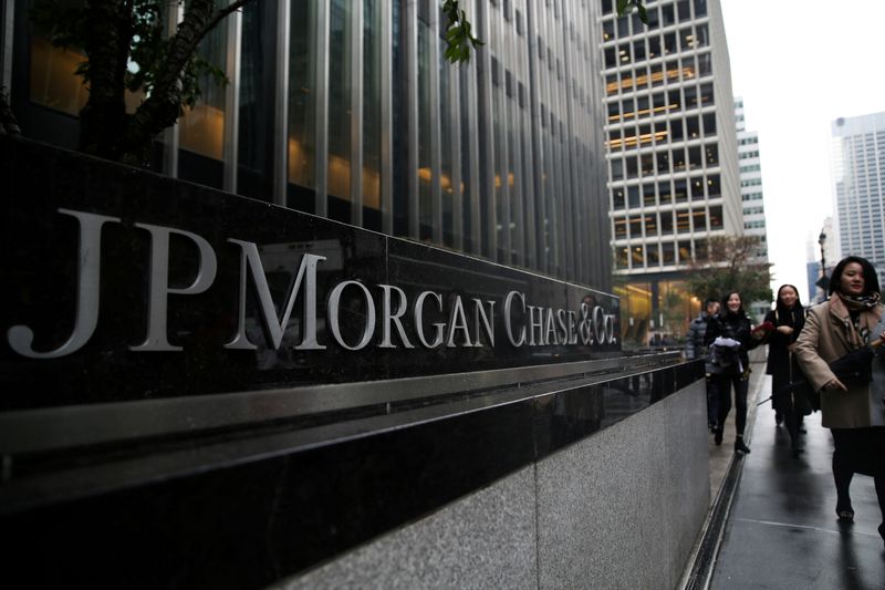 JPMorgan cuts nearly 40 investment bankers in US - source