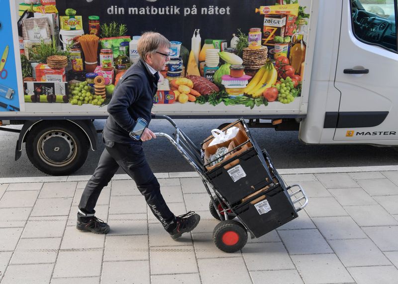 Sweden sees 'cause for concern' on retailer margins as food prices surge