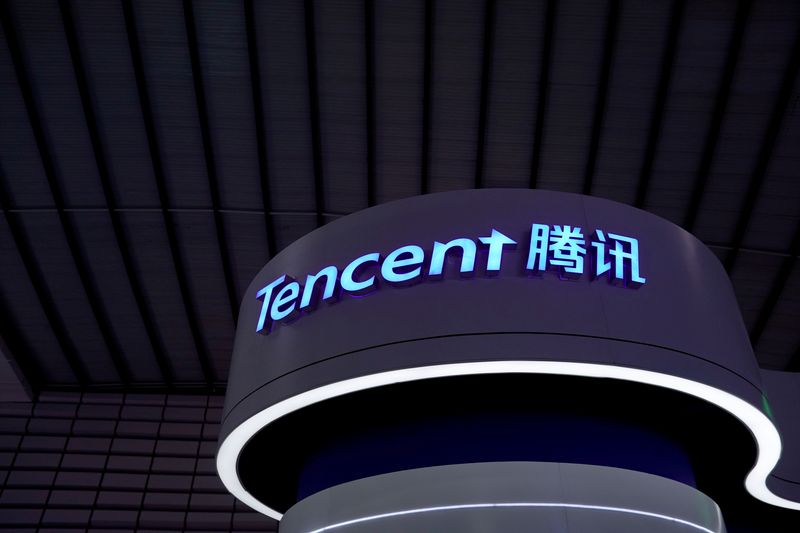 Chinese payment giants revive effort to accept foreign credit cards