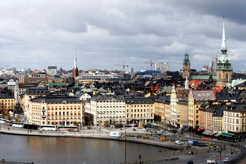 Analysis-Fall from grace: How the property crash unravelled Sweden's SBB