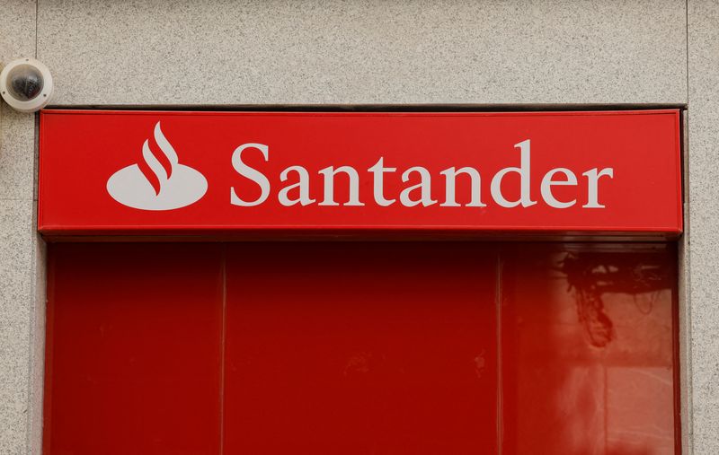 Santander expanding investment bank in US and UK, sources