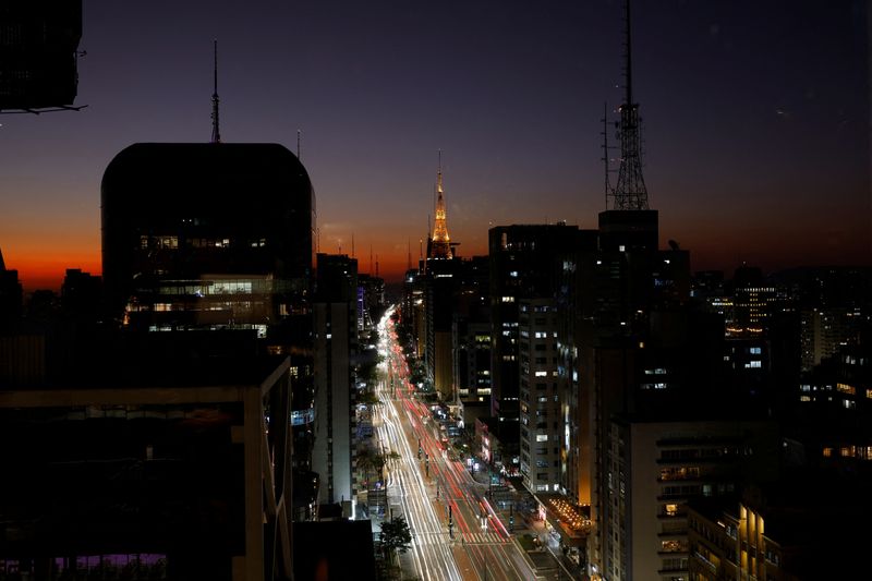 Brazil's public sector gross debt steady at 73.6% of GDP in June
