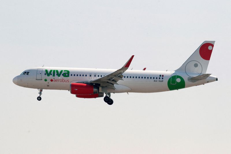 Mexico's move of cargo flights snarls planned Allegiant-VivaAerobus tie-up