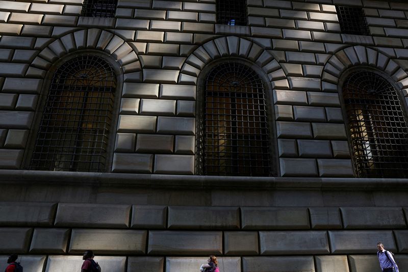 NY Fed finds record wage expectations in July consumer survey