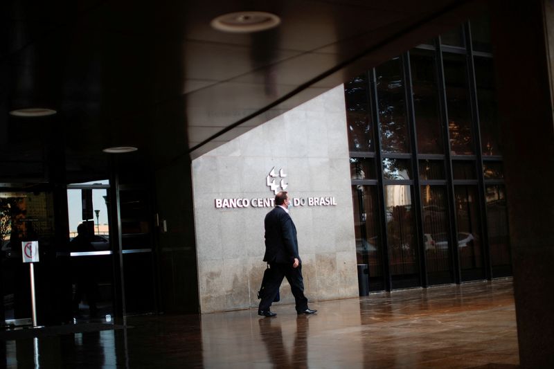 LatAm startups lay off staff, expect more IPOs next year - report