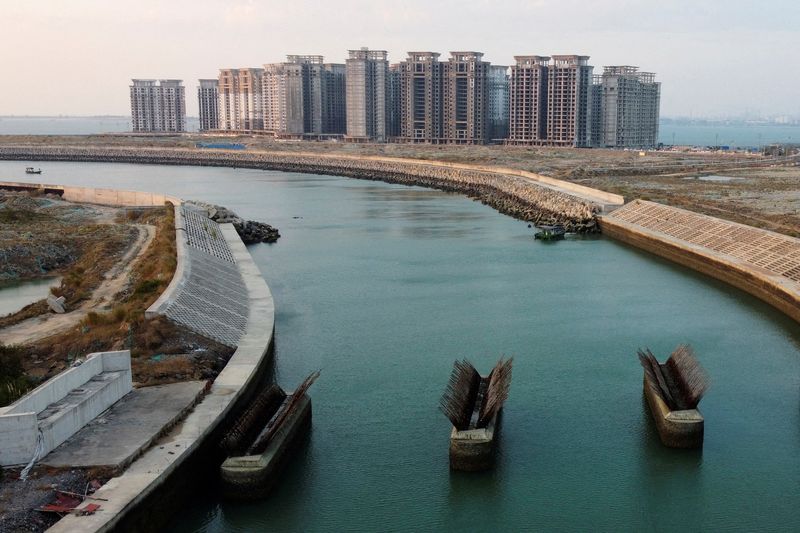 Major Evergrande creditor group to seek liquidation if no new debt plan soon -sources