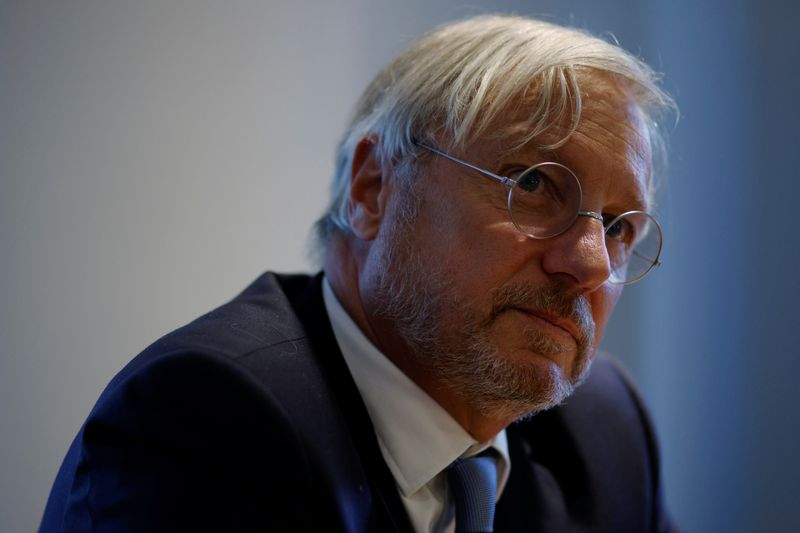 Airbus revamps jetliner arm under veteran insider Scherer