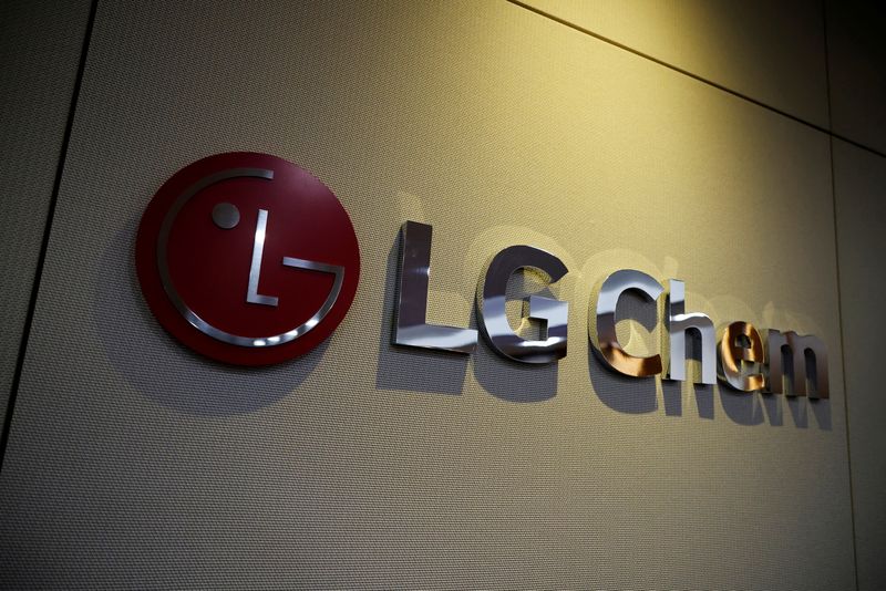 LG Chem to sell its polariser businesses to Chinese firms for $815 million