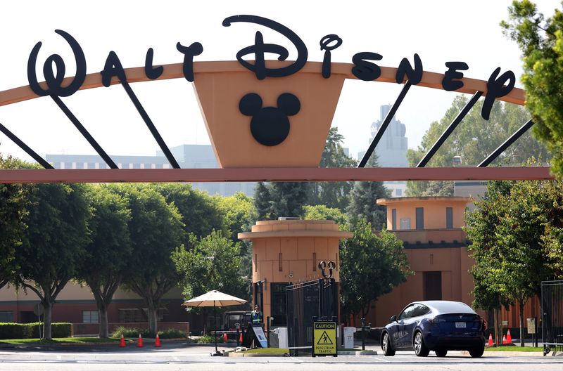 Activist Peltz wants 'multiple' seats at Disney, owns $2.5 billion stake in Mouse House