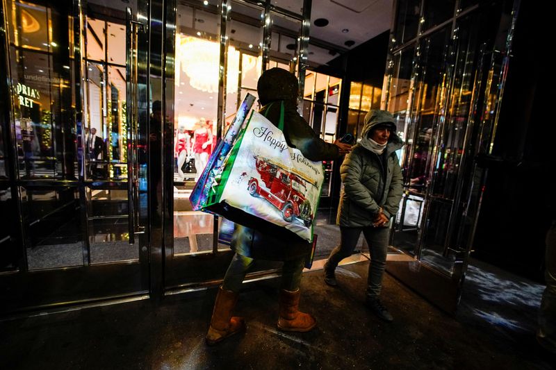 US retail sales beat expectations in boost to third-quarter GDP growth expectations