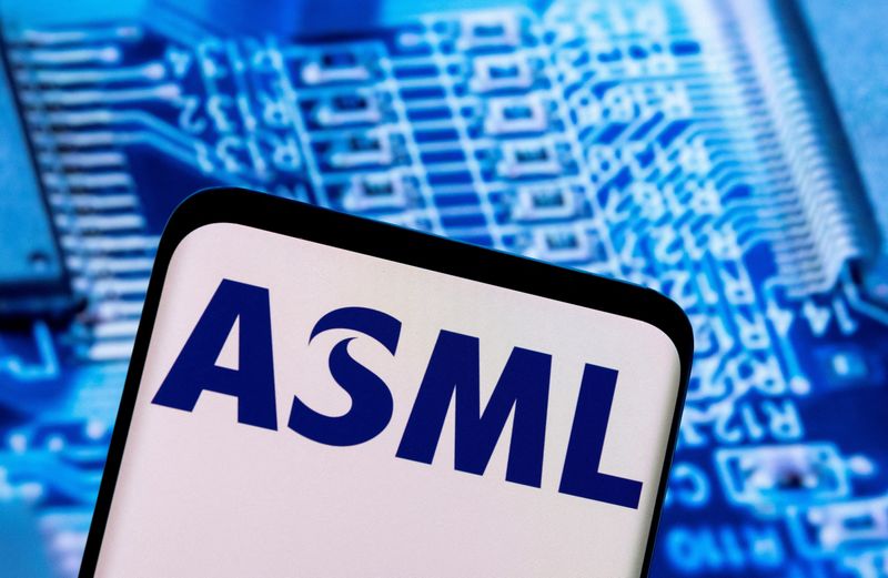 Dutch lawmakers question new US export restrictions on ASML chip machine