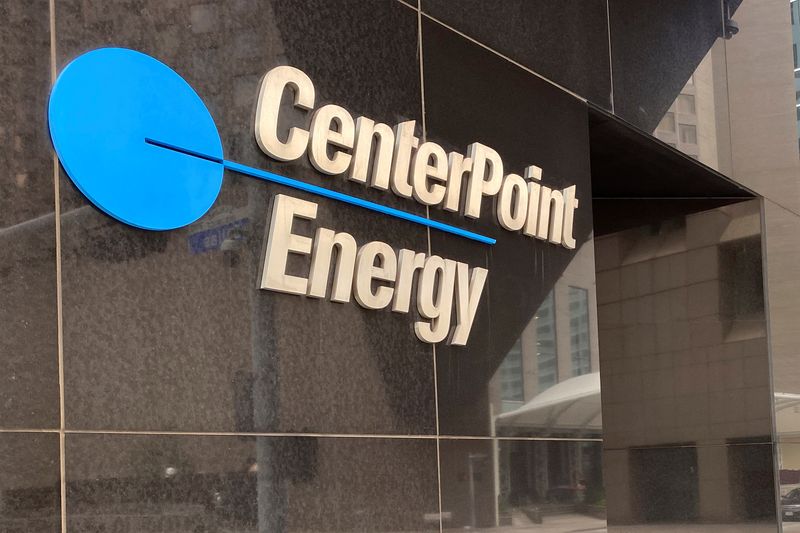 CenterPoint Energy raises full-year profit outlook, CEO to retire