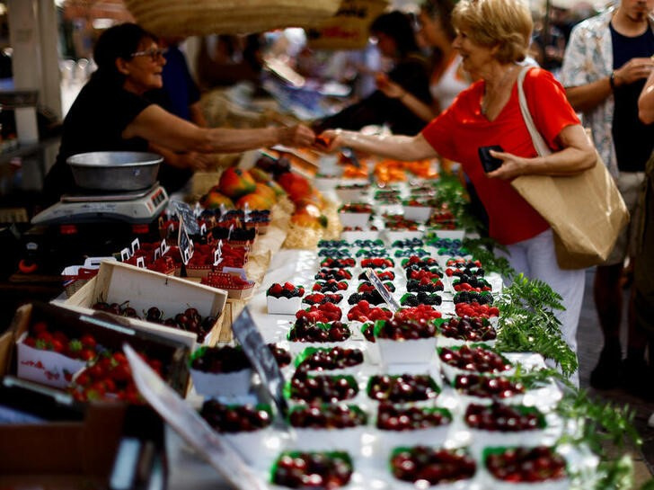 Euro zone Q3 GDP growth weaker than expected
