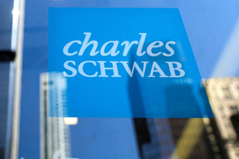 Charles Schwab lays off 5% to 6% of total headcount