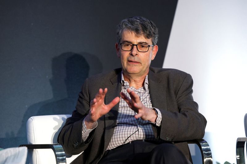 Carmakers urged to enhance customer experience throughout vehicle lifetime