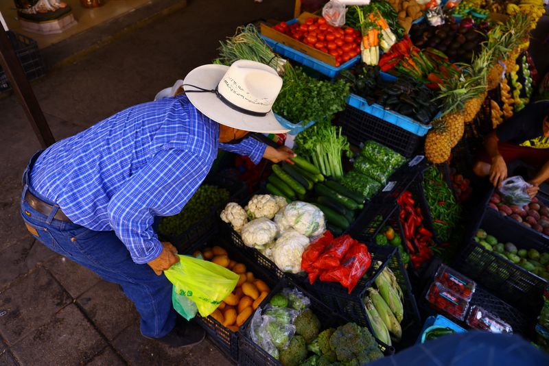 Mexico inflation still easing but rate cuts seen only next year