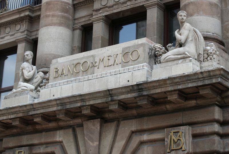 Mexican central bank keeps interest rate steady, softens language