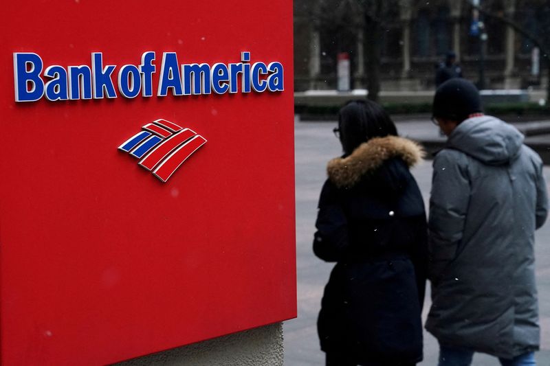 Cash funds continuing to attract inflows, set for record year - BofA
