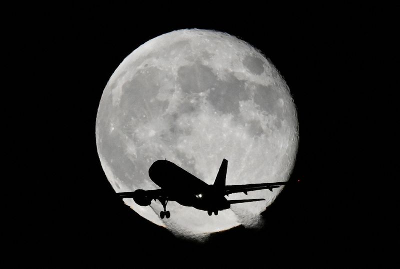 North American airlines bet on Asia to drive profit