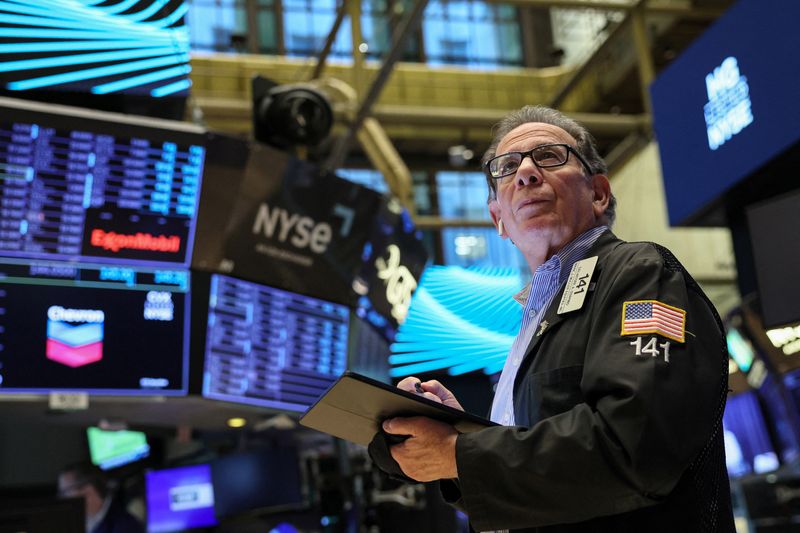 Risk rally sputters as bullish investors pause