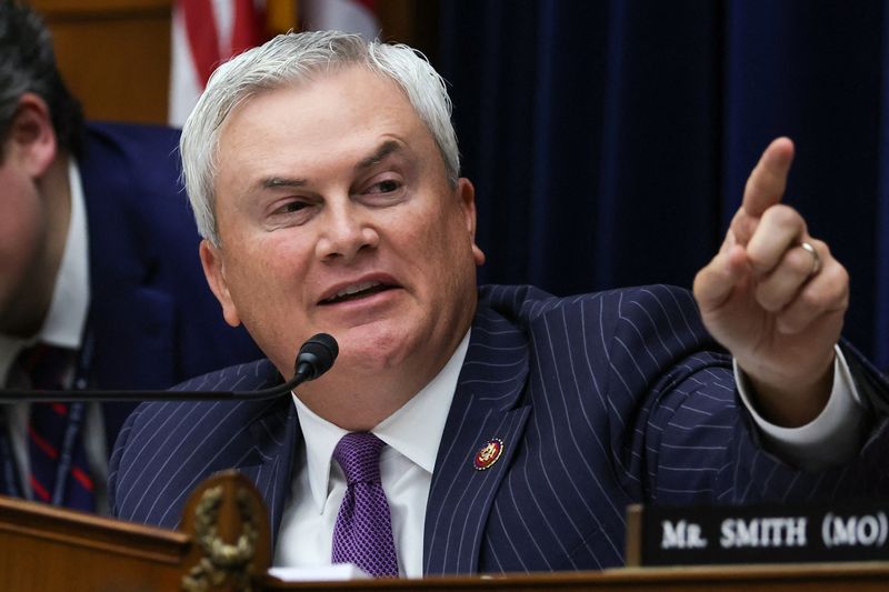 US House panel opens probe into proposed FTC car buyer rule