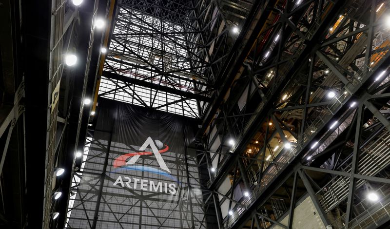 Exclusive-Jacobs poised to merge government consulting unit with Amentum