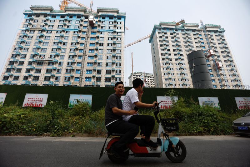 Exclusive-China govt advisers call for steady growth target in 2024, more stimulus