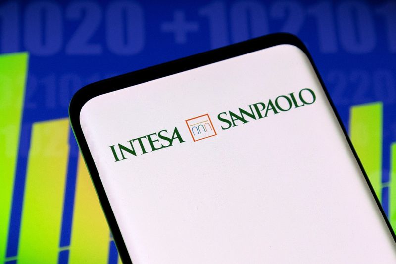Italy's competition watchdog stops Intesa moving clients to mobile bank