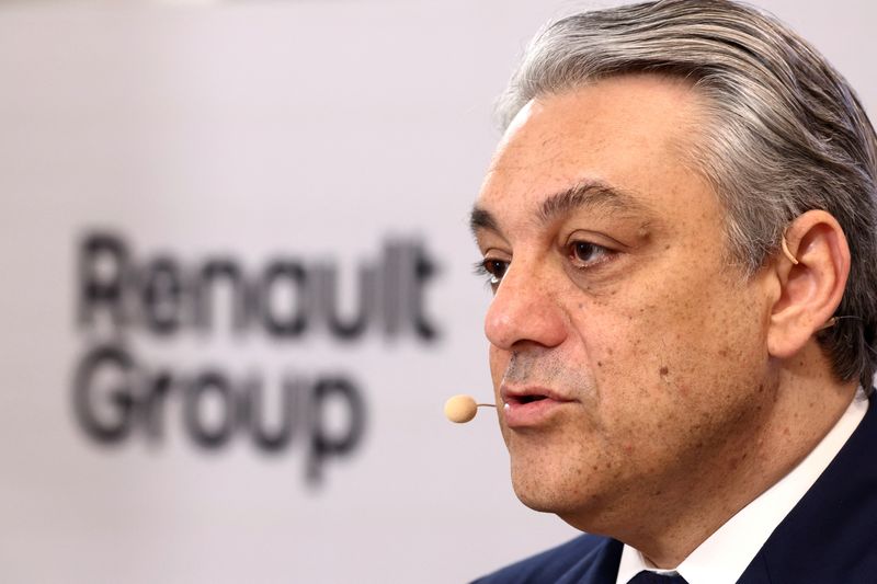 Renault to slash production costs for cars, expand in Turkey