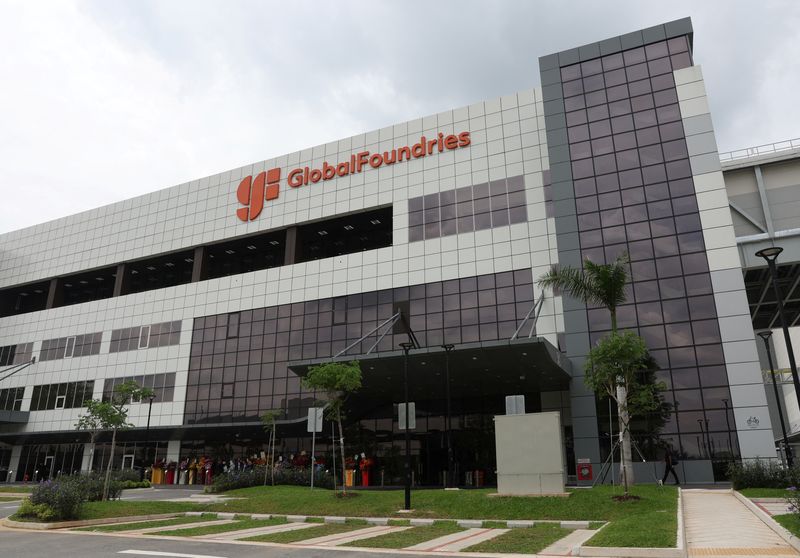 GlobalFoundries names chip industry veteran Hollister as CFO