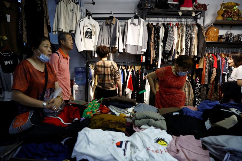 Shift in Chinese retailers' strategy risks entrenching deflation