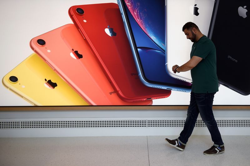 Apple's iPhone design head to work with Jony Ive at LoveFrom - Bloomberg News