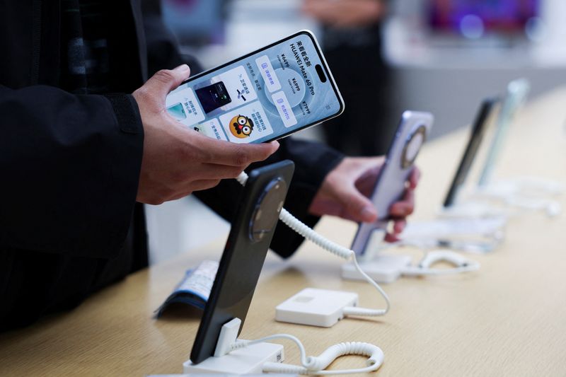Huawei forecasts 9% revenue growth in 2023 as smartphones surge