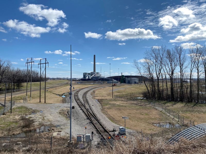 How the U.S. Clean Air Act lets closed coal plants keep polluting for years