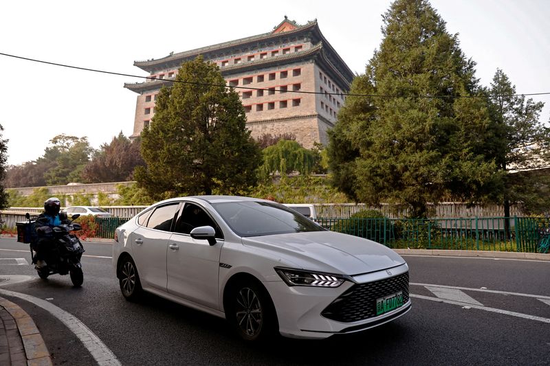 China's BYD to give dealers 2 billion yuan for hitting sales target -sources