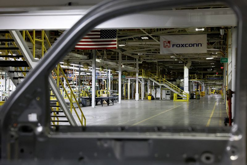 US factory orders rebound in November