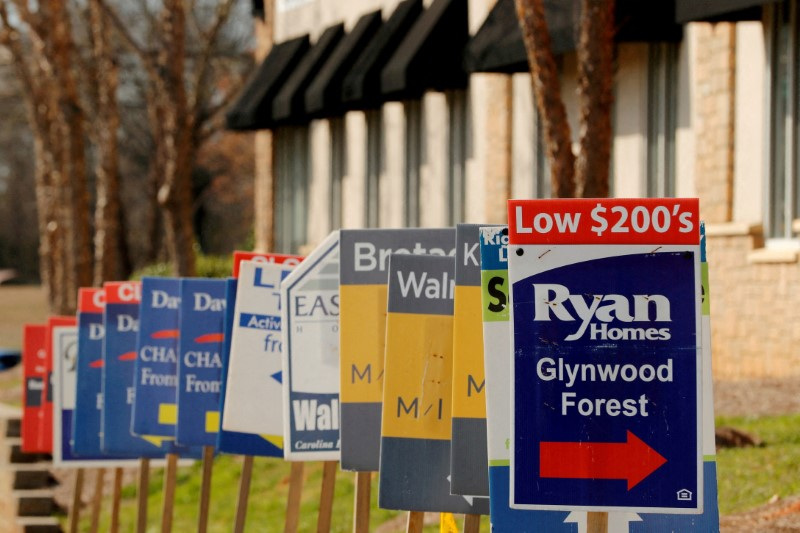 US existing home sales fall in December, supply shows signs of improvement