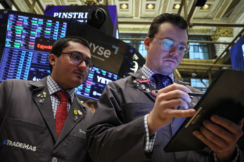 US-listed China stocks bounce off lows on hopes of Beijing support
