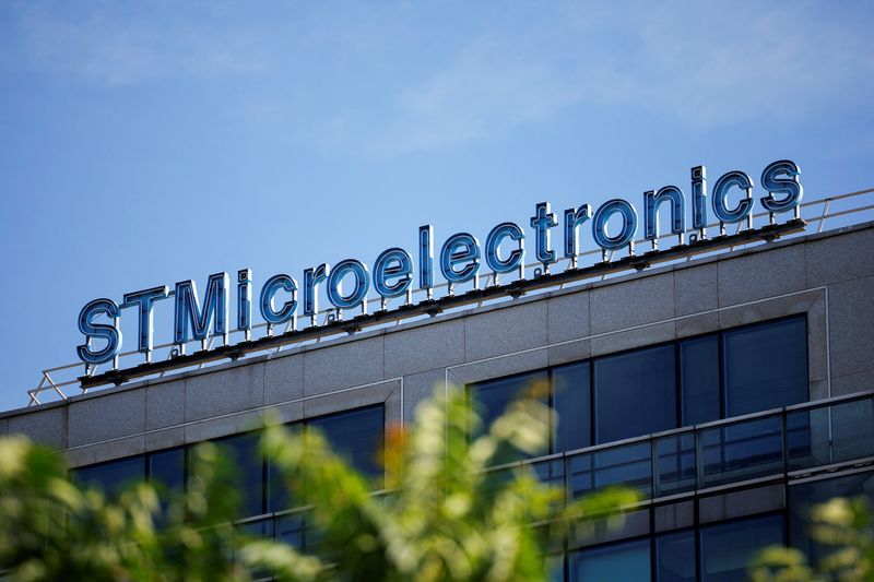 STMicro sees Q1 sales well below estimates as auto chip demand softens