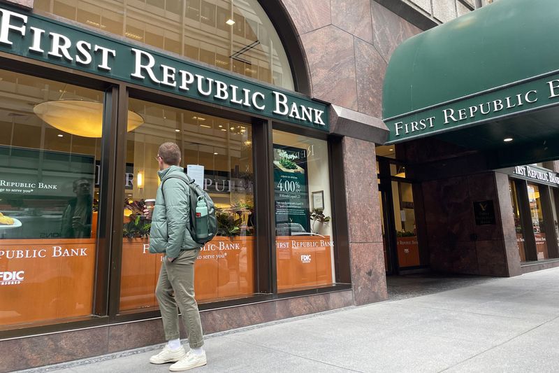 US bank regulator to boost transparency of merger reviews