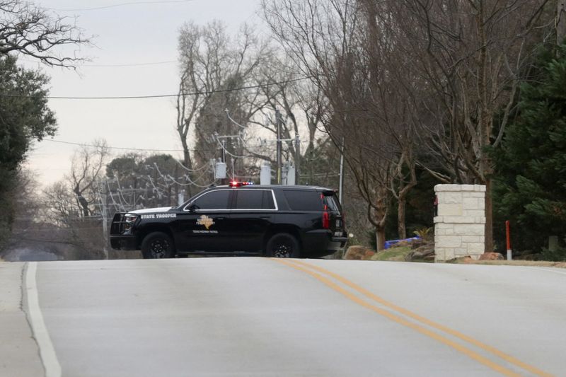 Feds charge man with selling gun used in synagogue hostage crisis