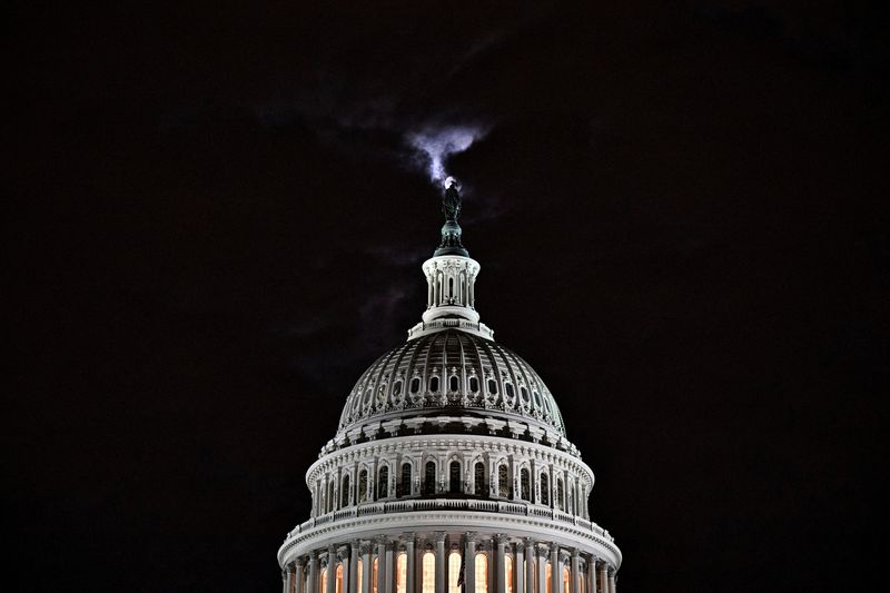U.S. gov't short-term funding bill clears Senate procedural hurdle