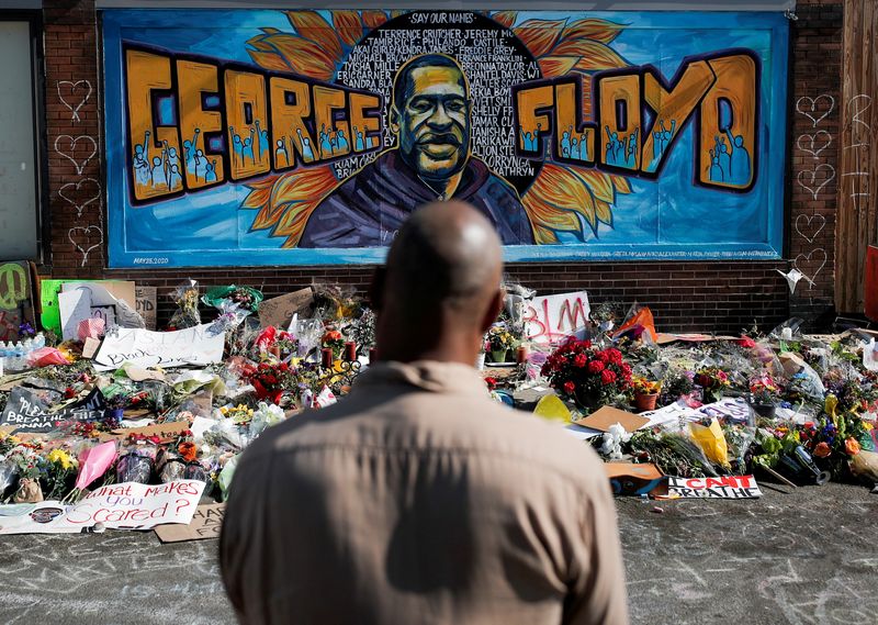 Minneapolis officers ignored training, lacked 'decency' in Floyd arrest, jury hears