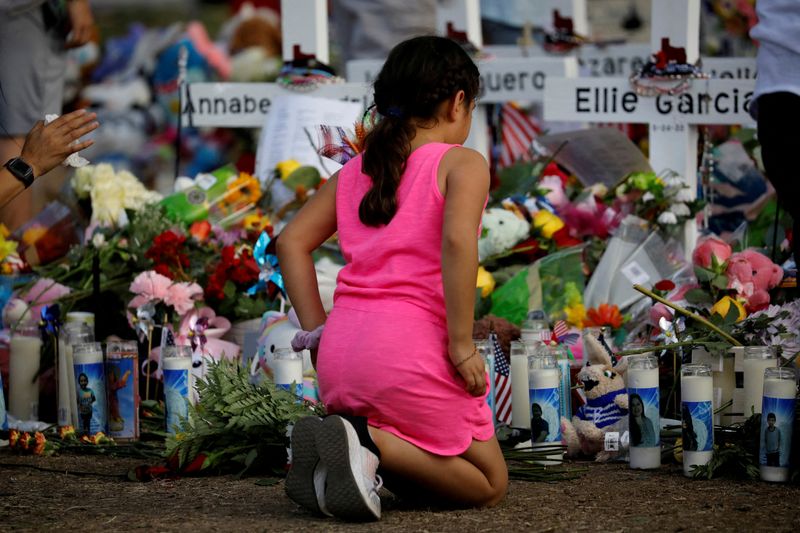 Justice Department to review law enforcement response to Texas shooting