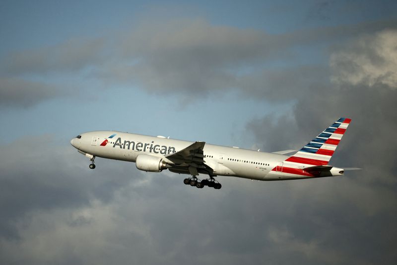 U.S. drops COVID testing for incoming international air travelers